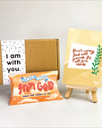 Daily Dose of God's Love What God Thinks of You: Love Notes from God, post card & easel set