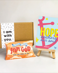 Daily Dose of God's Love What God Thinks of You: Love Notes from God, post card & easel set